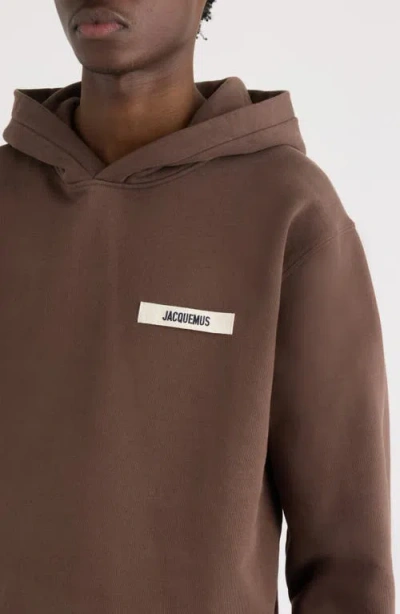 Jacquemus Le Hoodie Gros Grain In Brown