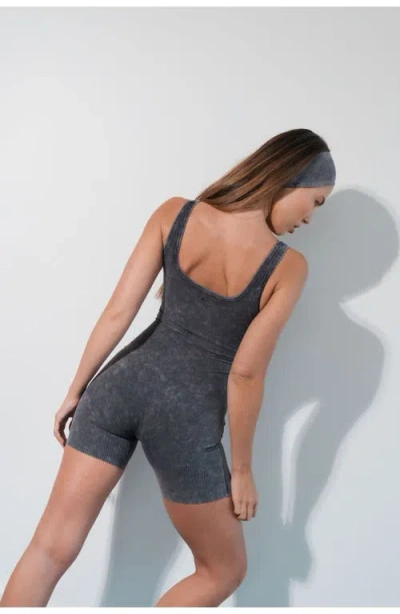 Vitality Cloud Ii Rib Basic Jumper In Gray