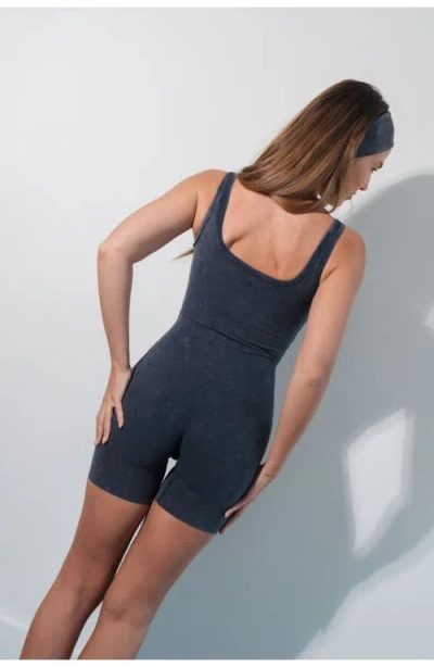Vitality Cloud Ii Rib Basic Jumper In Gray