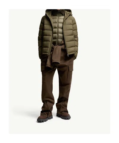 Moncler Laveraet Short Down Jacket With Hood In Green