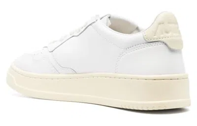 Autry Sneakers Medalist Low In Pelle Bianca E Tidal Foam In White