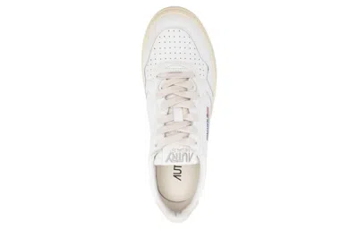 Autry Sneakers Medalist Low In Pelle Bianca E Tidal Foam In White