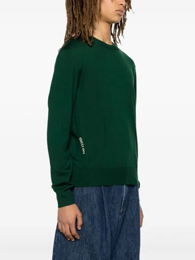 Gucci Maglione Con Logo Ricamato Sul Fianco Knitwear Green In Green
