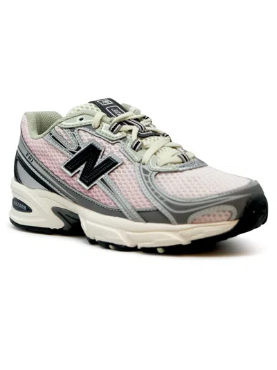 New Balance U740 In Pink