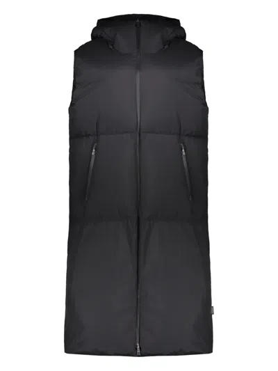 GORE-TEX 连帽绗缝马甲