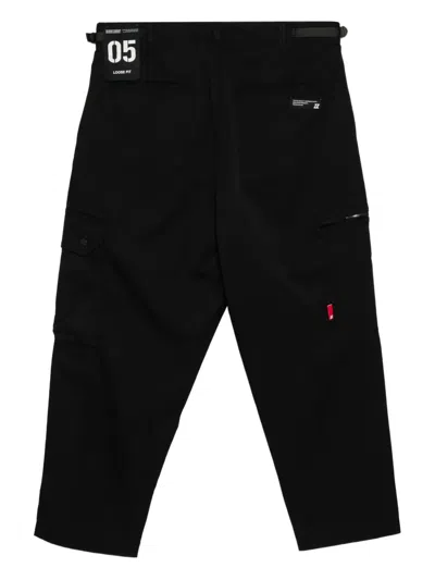 Izzue Logo-patched Trousers In Black