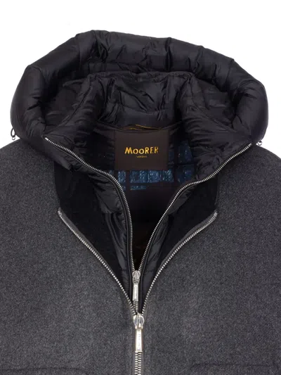 Moorer Hooded Down Jacket Featuring Quilted Sleeves In Gray
