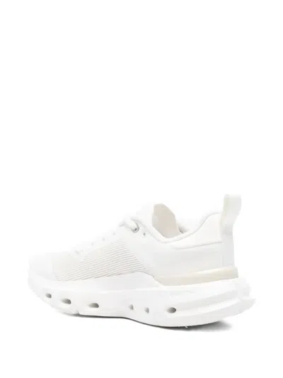On Running  Sneaker Cloudpulse Next Bianca In White