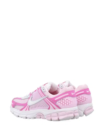 Nike Wmns Zoom Vomero 5 Sneakers In Pink