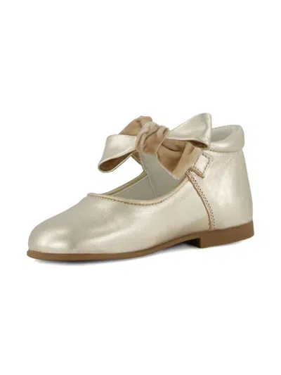Andanines Velvet-bow Leather Ballerinas In Neutral