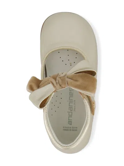 Andanines Velvet-bow Leather Ballerinas In Neutral