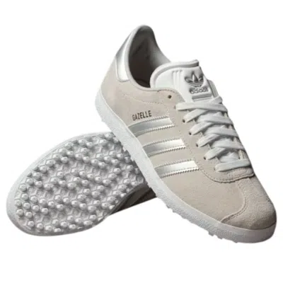Adidas Originals (wmns) Adidas Gazelle Spikeless Golf 'crystal White Silver Metallic' In Gray