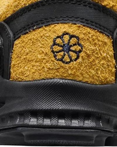 Keen Jasper Zionic Hiking Sneaker In Gold