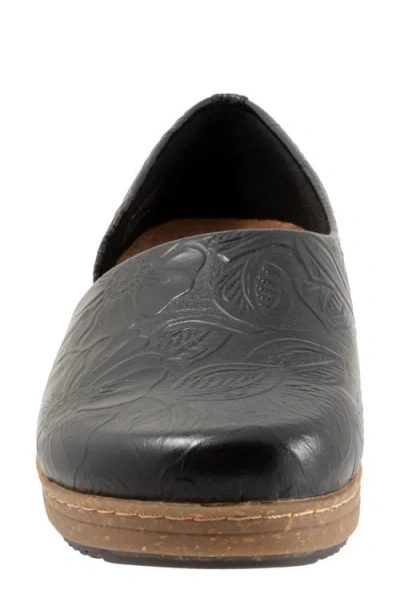 Softwalk ® Addie Half D'orsay Platform Clog In Black