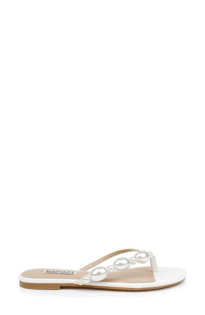 Badgley Mischka Collection Dyana Flip Flop In White