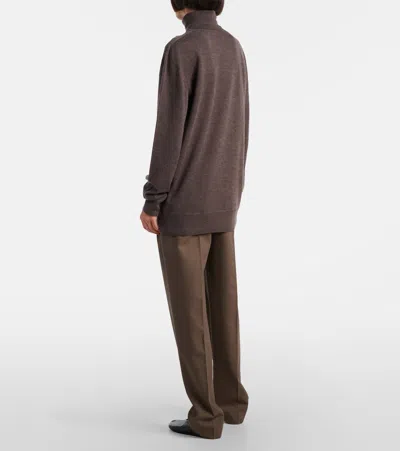 LIZZY羊绒高领毛衣