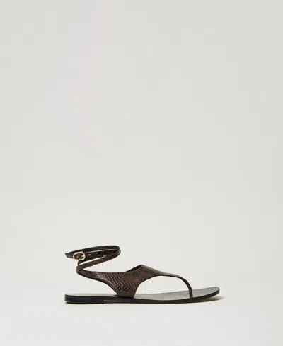 Twinset Sandales Plates Nu-pieds En Cuir In Black