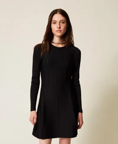 Twinset Robe Courte En Maille Avec Godet In Black