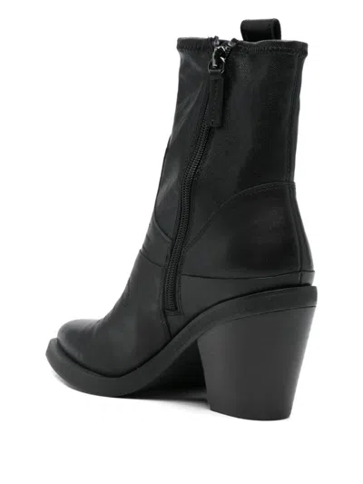 Ash Boots In Black