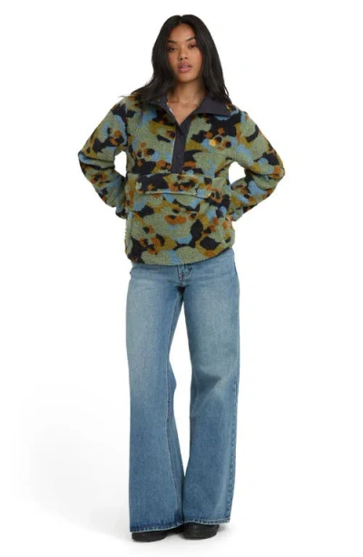 Billabong Switchback Fleece Pullover In Green