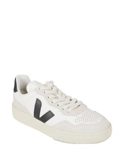 Veja V90 White Sneaker With Side Logo And Perforated Toe In Leather Unisex In White