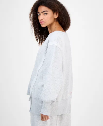 Planet Heart Planet Gold Juniors' Oversized Graphic-print Sweatshirt In Gray