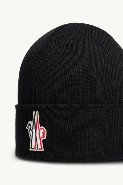 Moncler Grenoble Logo Patch Virgin Wool Beanie In Black