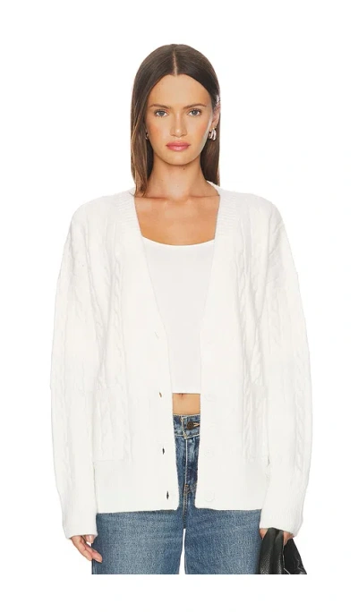 More To Come Annabelle Å¼€è¡« Â€“ Ç™½è‰². Å°ºç � L (also Â€“ M, S, Xs). In White