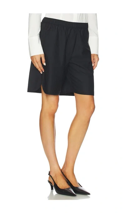 St Agni Tailored Active Shorts Â€“ É»‘è‰²ç»†æ�¡çº¹. Å°ºç � Xl (also Â€“ L, M, S, Xs, Xxs). In Black