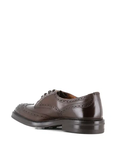 Tricker's Brogues With Round Toe And Brogue Detailing In Brown