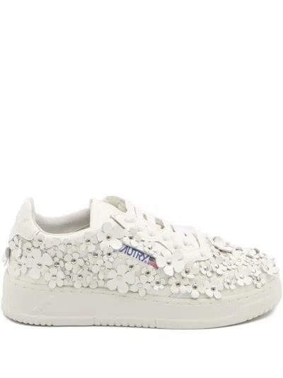 Autry "medalist Low Blooming" Sneaker In White