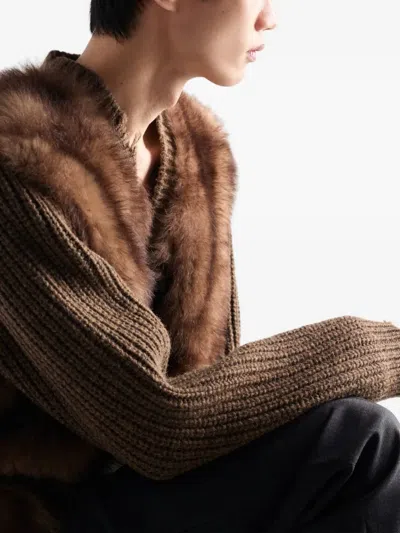 Prada Strickjacke Aus Wollgemisch Und Lammfell In Brown