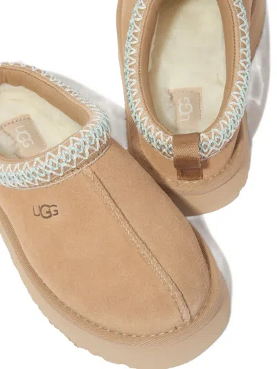 Ugg Tazz Clogs In Brown