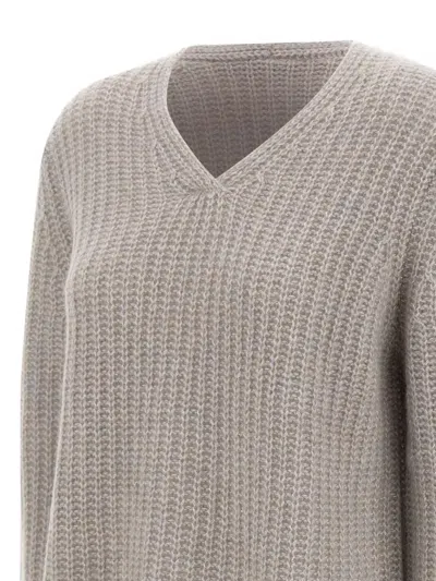 TEXTURED V-NECK JUMPER