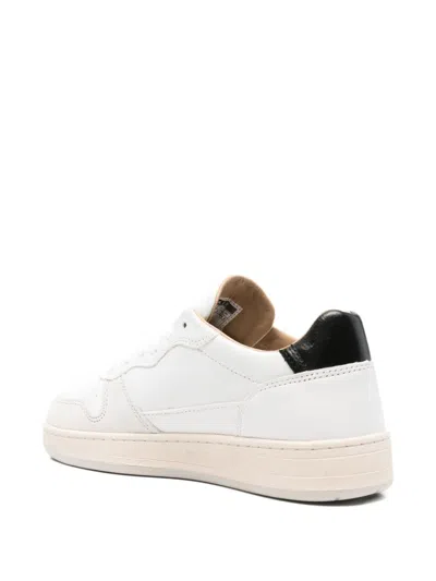 Date Court 2.0 Vintage Sneakers In White Suede And Leather In Neutral