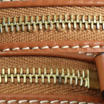 Pre-owned Celine Gold Leather Shoulder Bag ()