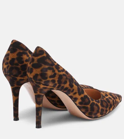 Gianvito Rossi Leopard Print Suede Pumps In Animal Print