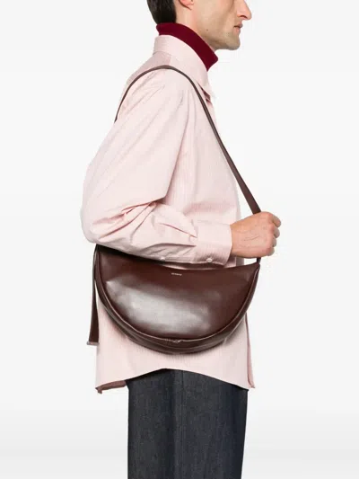 肩带皮质单肩包