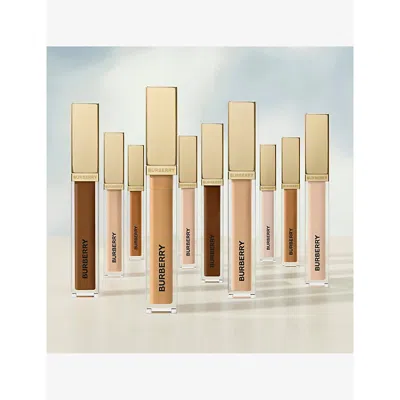 Burberry Deep Warm 140 Beyond Wear Perfecting Concealer 8ml