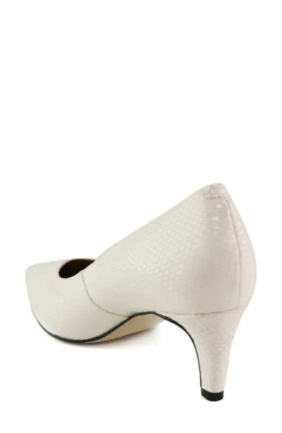 Marc Joseph New York Cortland St. Leather Pump In White