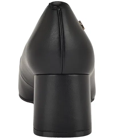 Tommy Hilfiger Opheili Block Heel Pump In Black