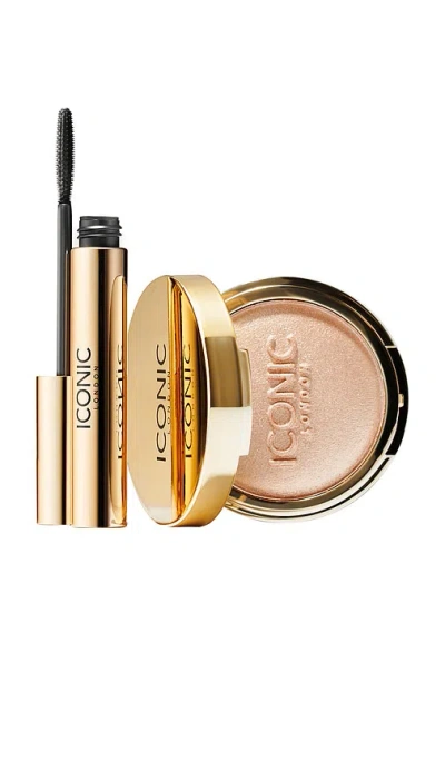 Iconic London Lashed And Luminous In Transparent