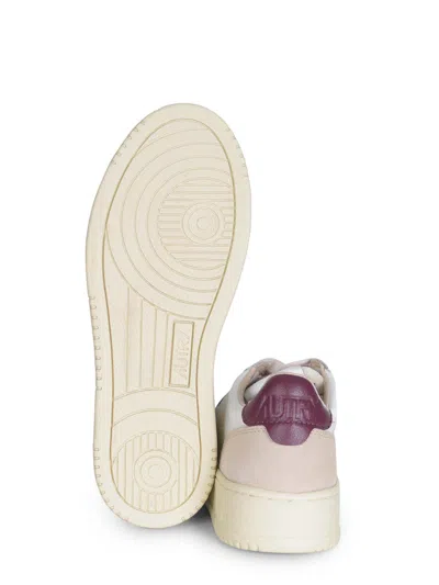 Autry Medalist Low Sneakers In White And Burgundy Suede And Leather In White