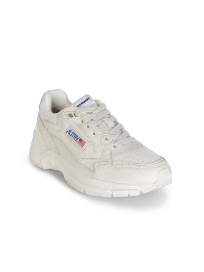 Autry Hyperway Sneakers In Whisper White Laminated Leather And Mesh In White
