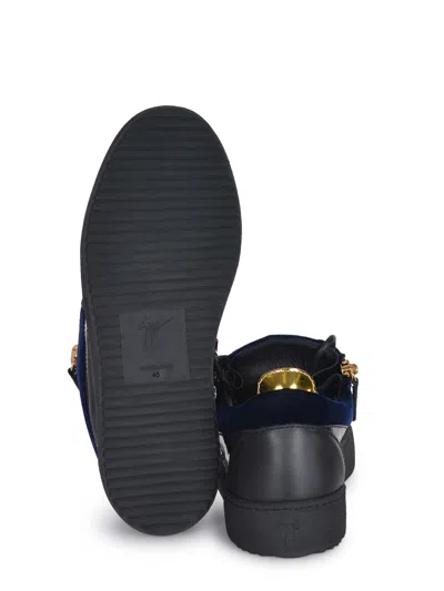 Giuseppe Zanotti Zip-detailed Low-top Sneakers In Black