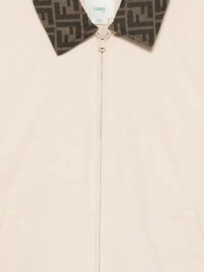 经典LOGO衣领夹克