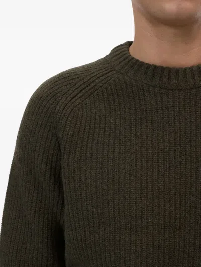 插肩式衣袖罗纹毛衣