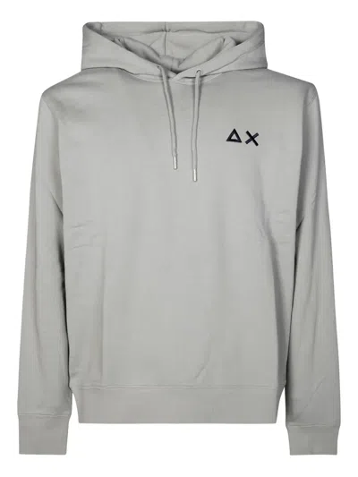 连帽基本款卫衣