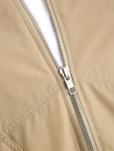 正面拉链口袋夹克