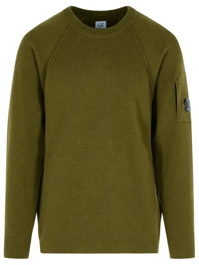 C.p. Company Cappero Crewneck Sweatshirt With Iconic Lens Detail In Green